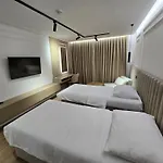 Hotel In 4*