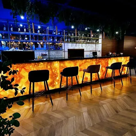 In Отель Жепче