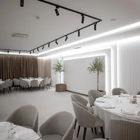 In Отель 4*